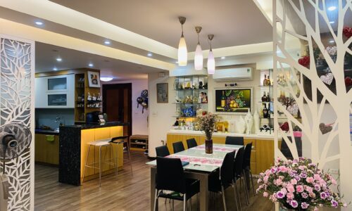 Chính chủ bán chung cư 153m2, 4PN, đủ đồ tòa E4 Ciputra, Tây Hồ, Hà Nội