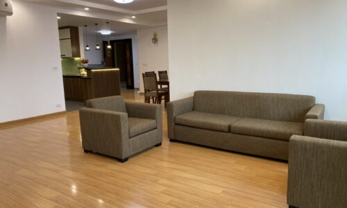 Bán căn chung cư 153m2/4PN đủ đồ, SDCC tại tòa E Ciputra Hà Nội